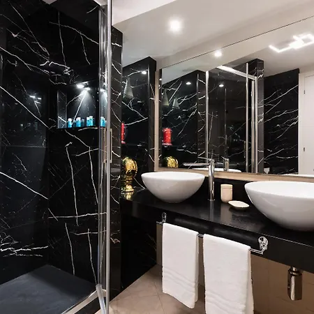 Lovely Colosseum Loft *